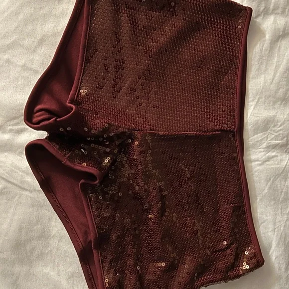 No Boundaries Maroon Sequin Shorts - Picture 1 of 2